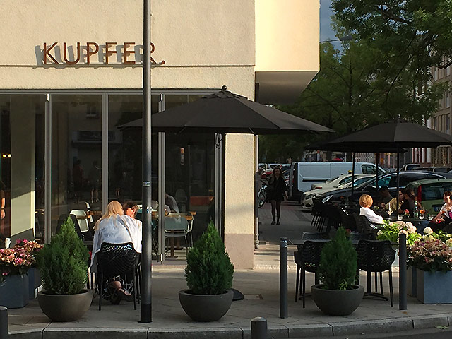Frankfurt Gallusviertel Cafe & Bar Kupfer